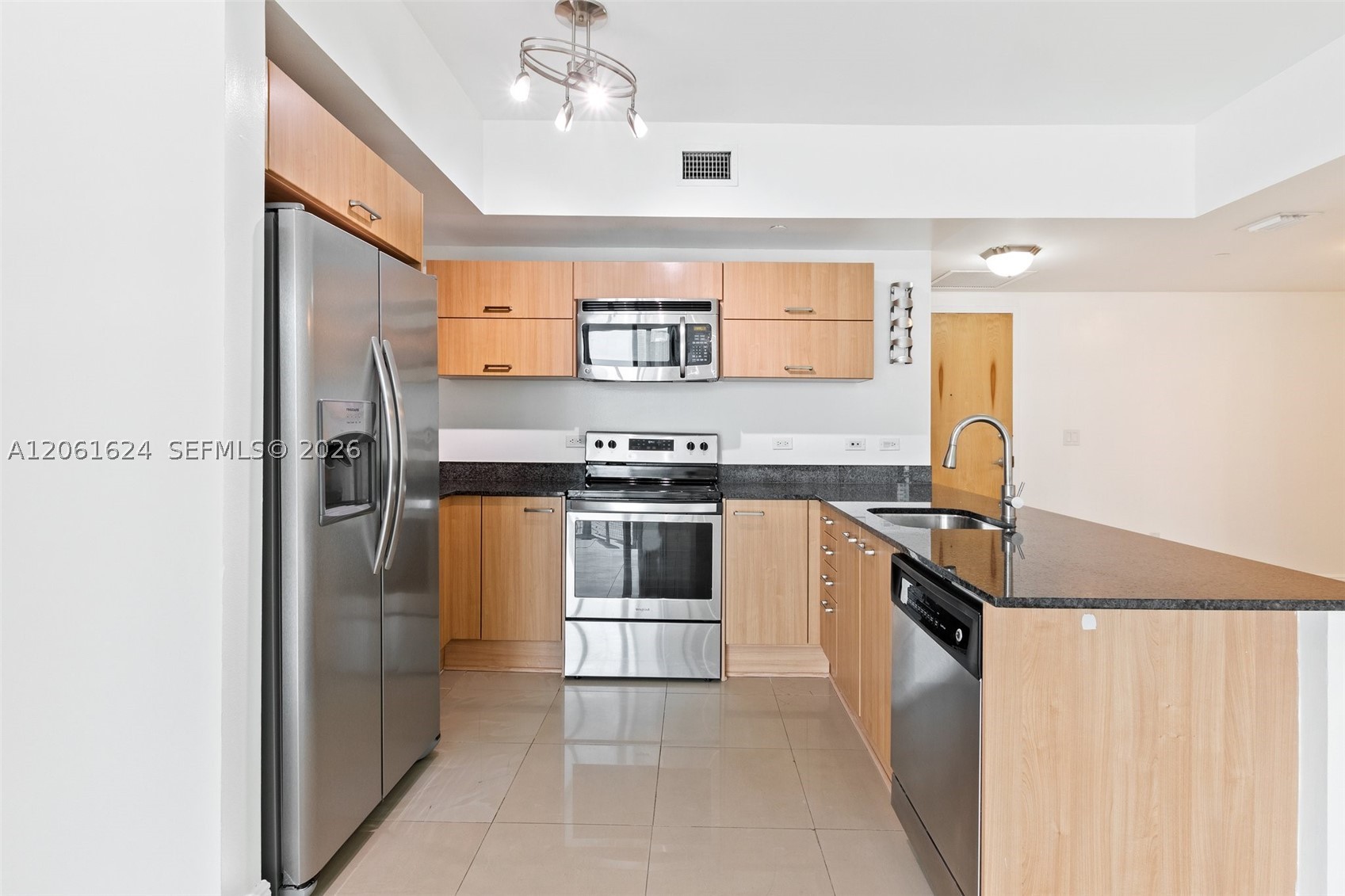 350 S Miami Ave #1805, Miami FL 33130