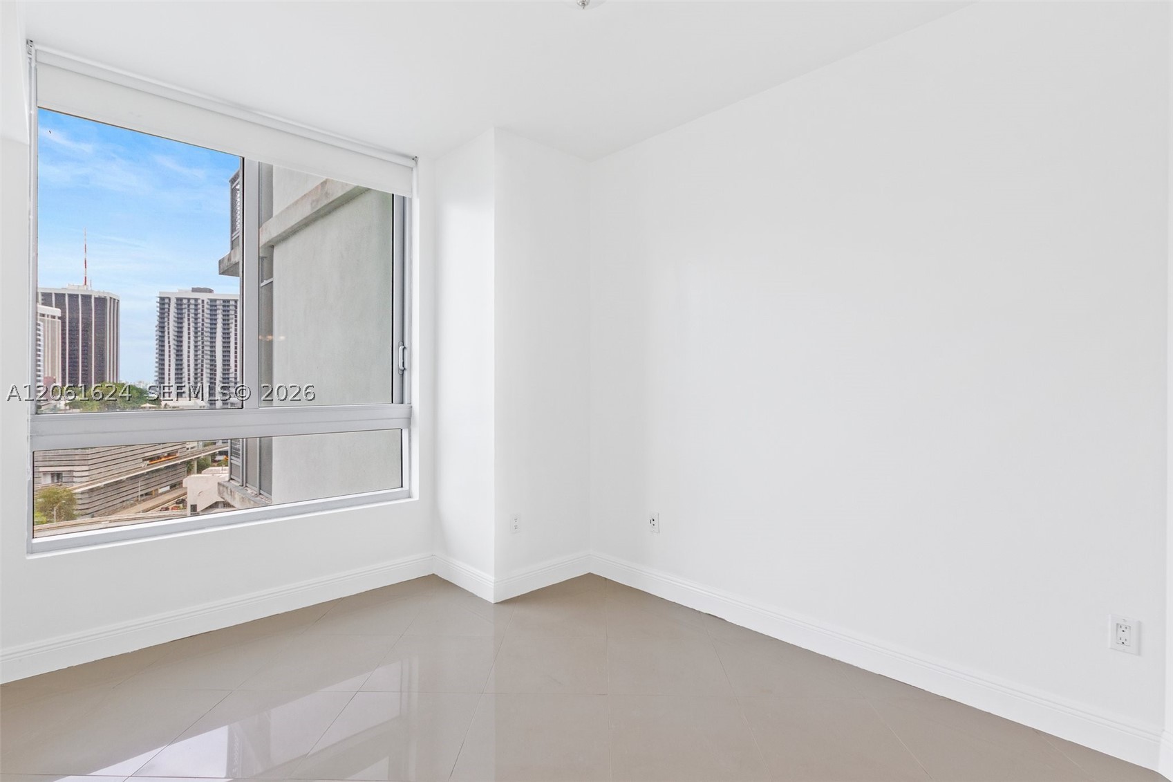 350 S Miami Ave #1805, Miami FL 33130