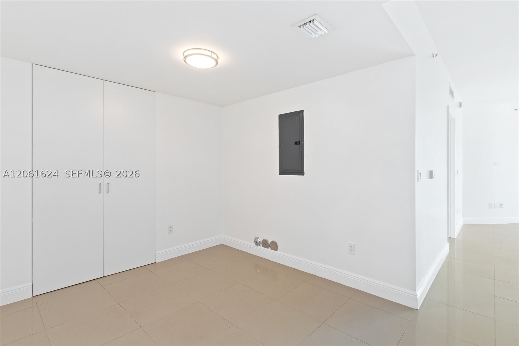 350 S Miami Ave #1805, Miami FL 33130
