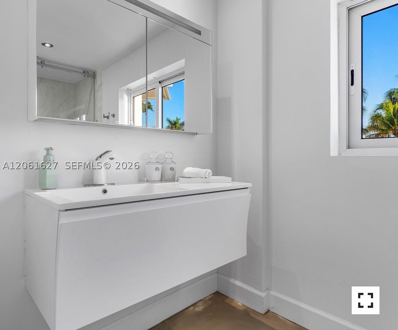 333 Sunset Dr #108, Fort Lauderdale FL 33301