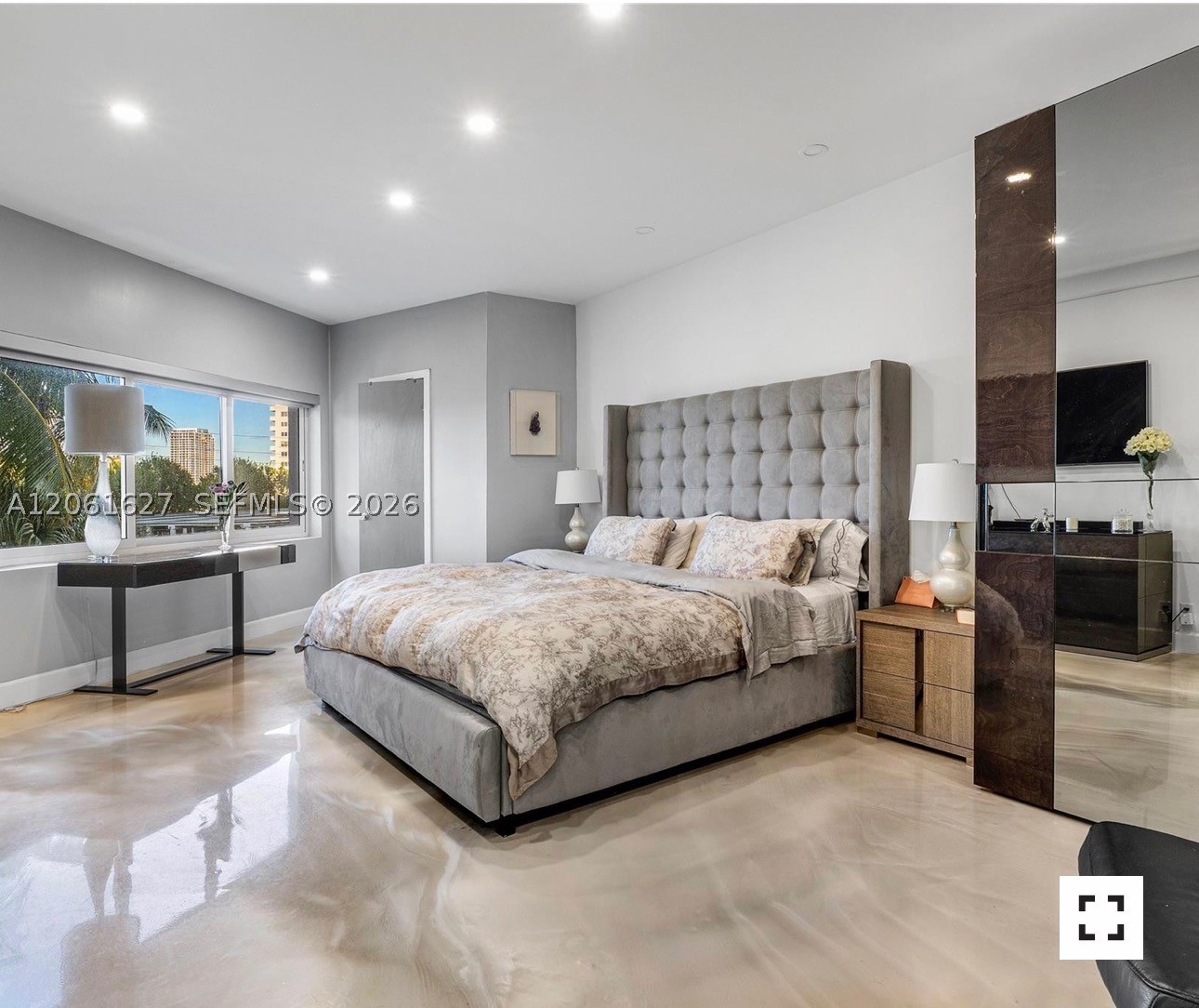 333 Sunset Dr #108, Fort Lauderdale FL 33301