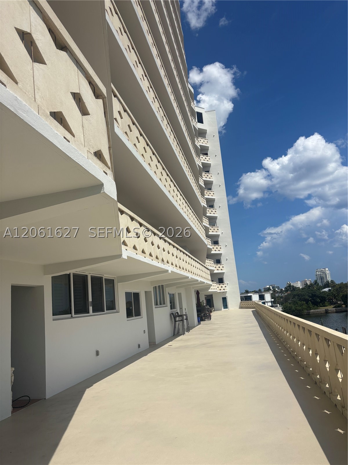 333 Sunset Dr #108, Fort Lauderdale FL 33301