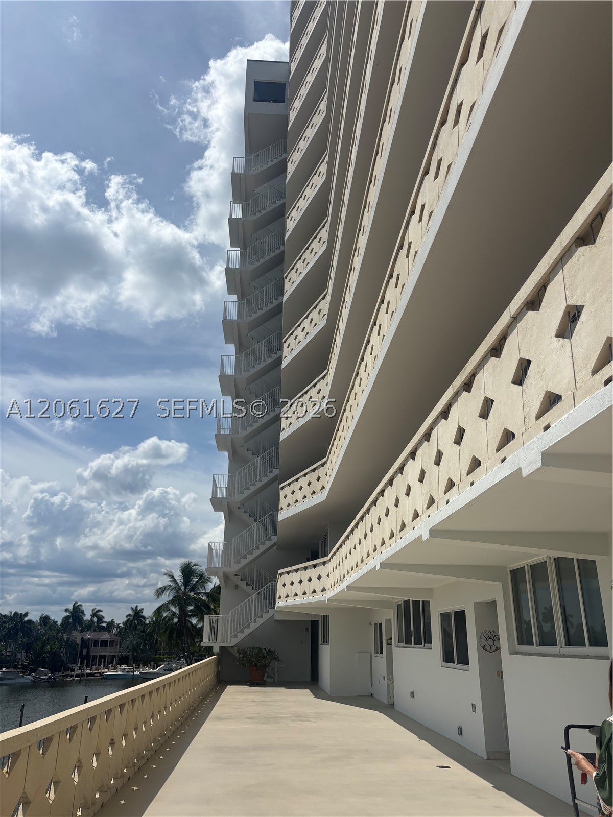 333 Sunset Dr #108, Fort Lauderdale FL 33301