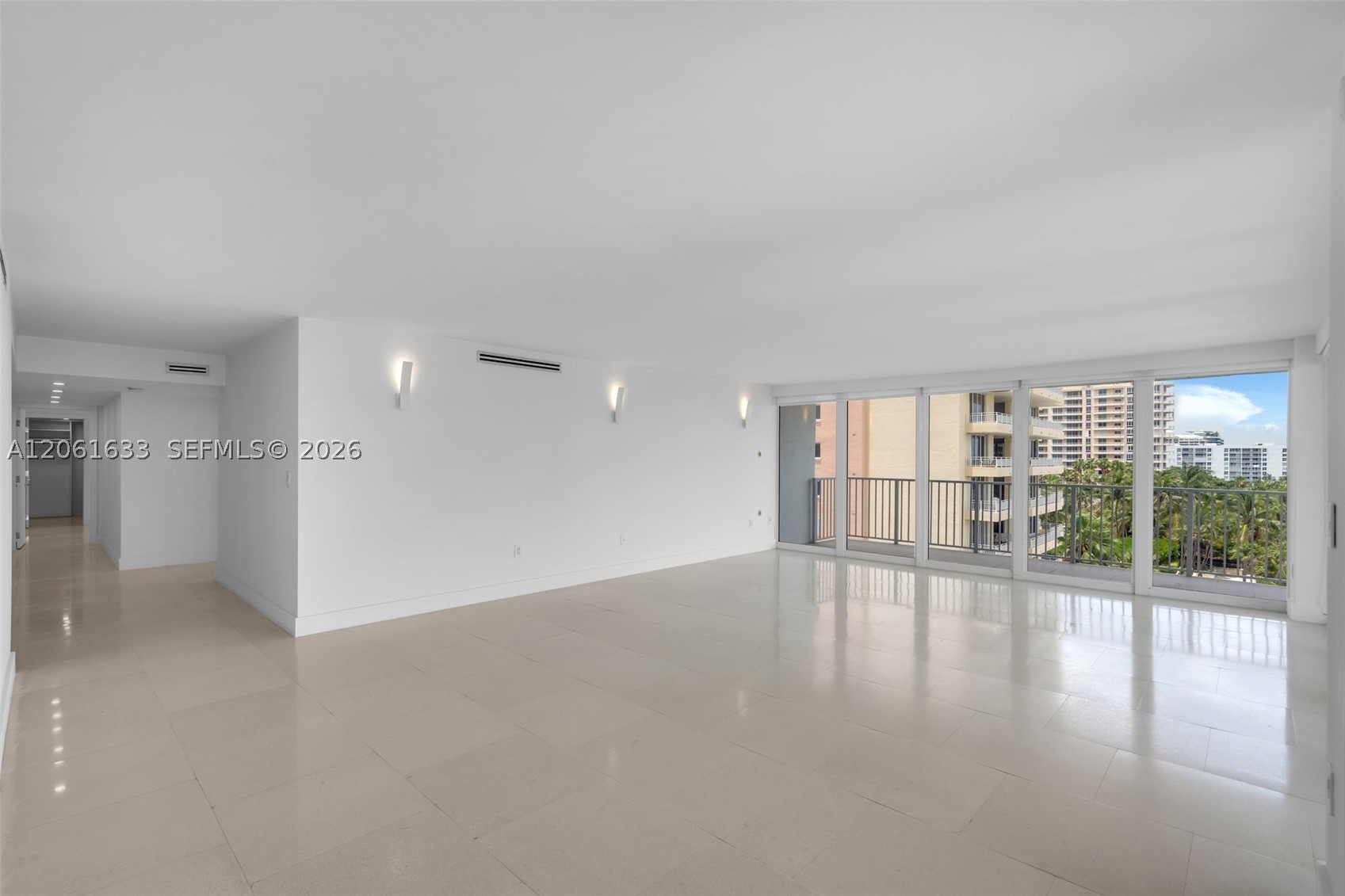 881 Ocean Dr #7H, Key Biscayne FL 33149