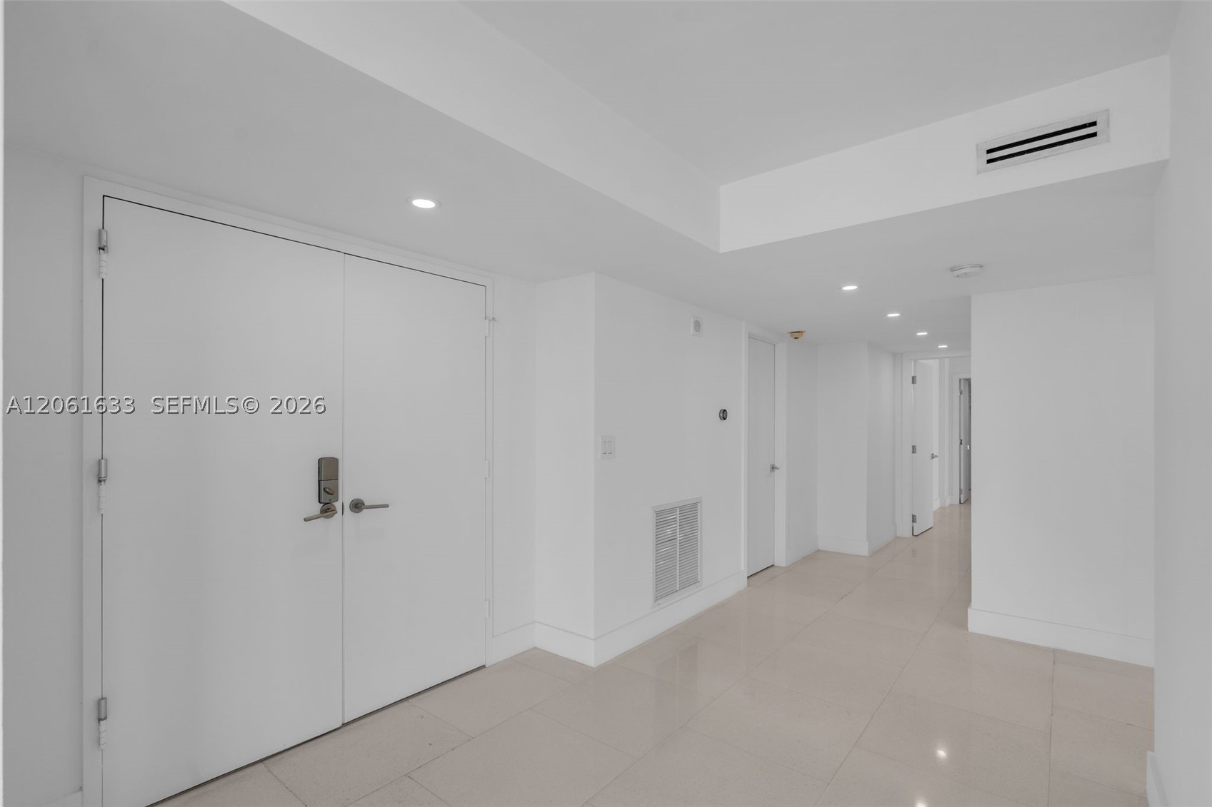 881 Ocean Dr #7H, Key Biscayne FL 33149