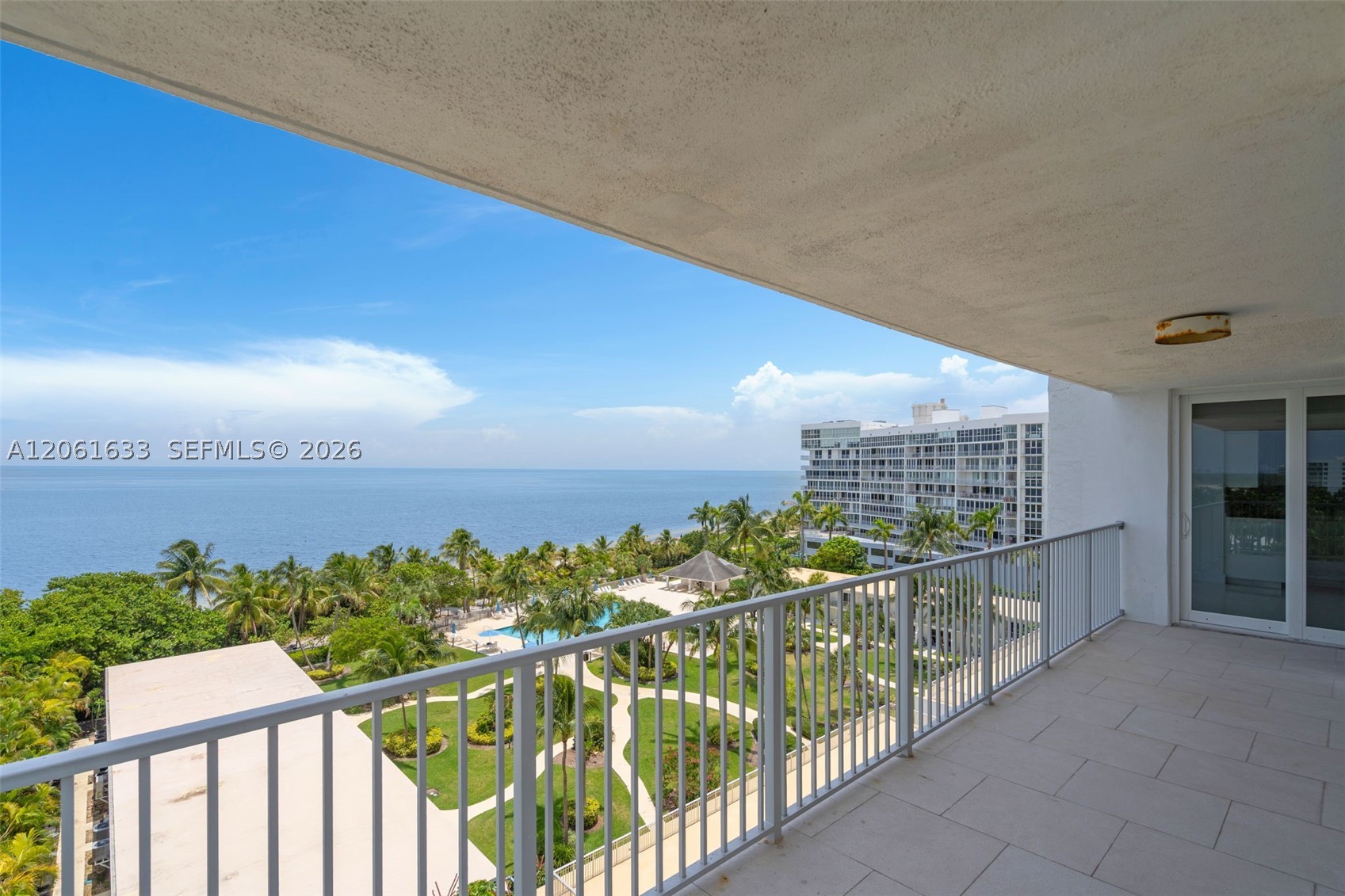 881 Ocean Dr #7H, Key Biscayne FL 33149