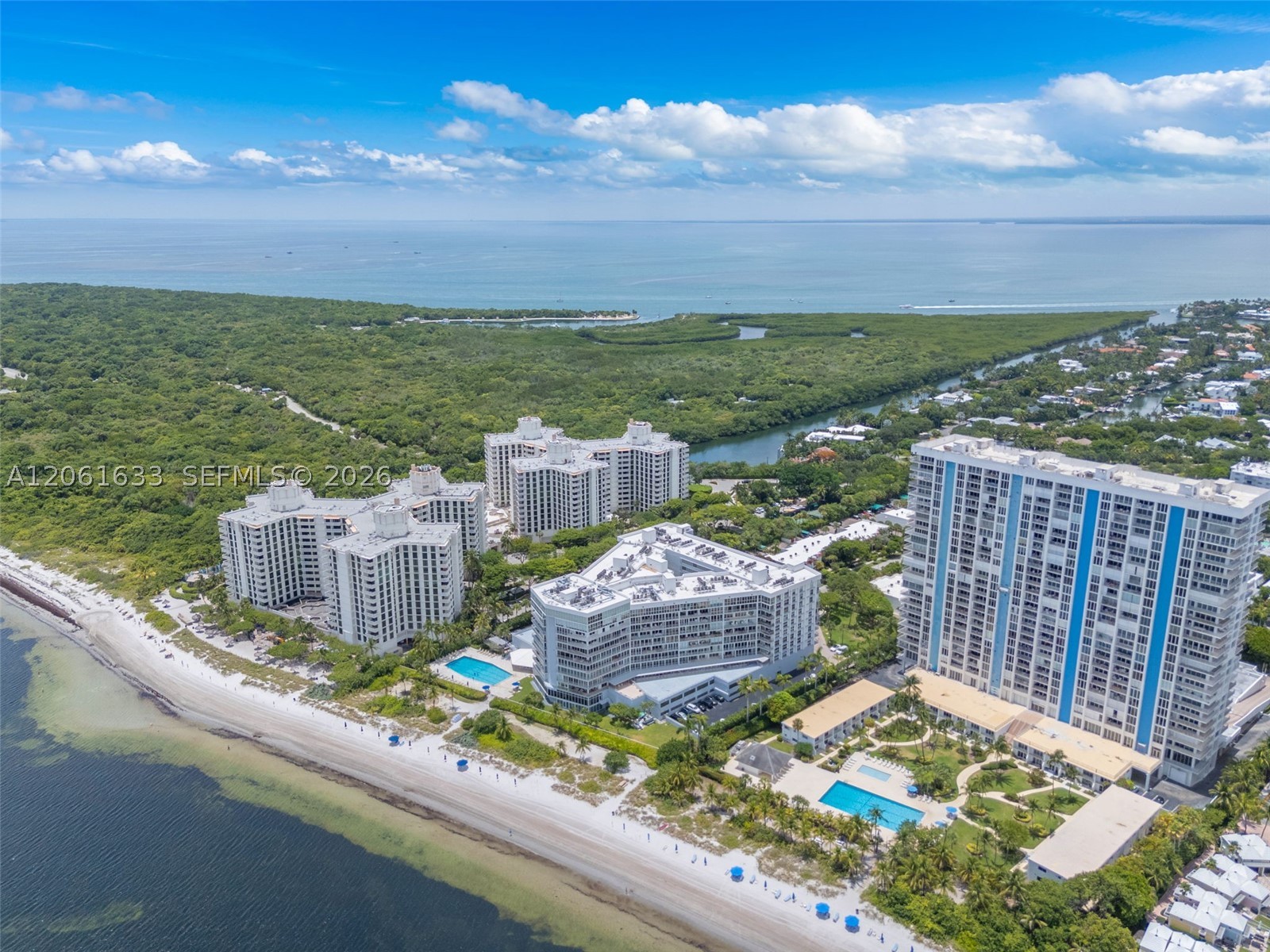 881 Ocean Dr #7H, Key Biscayne FL 33149