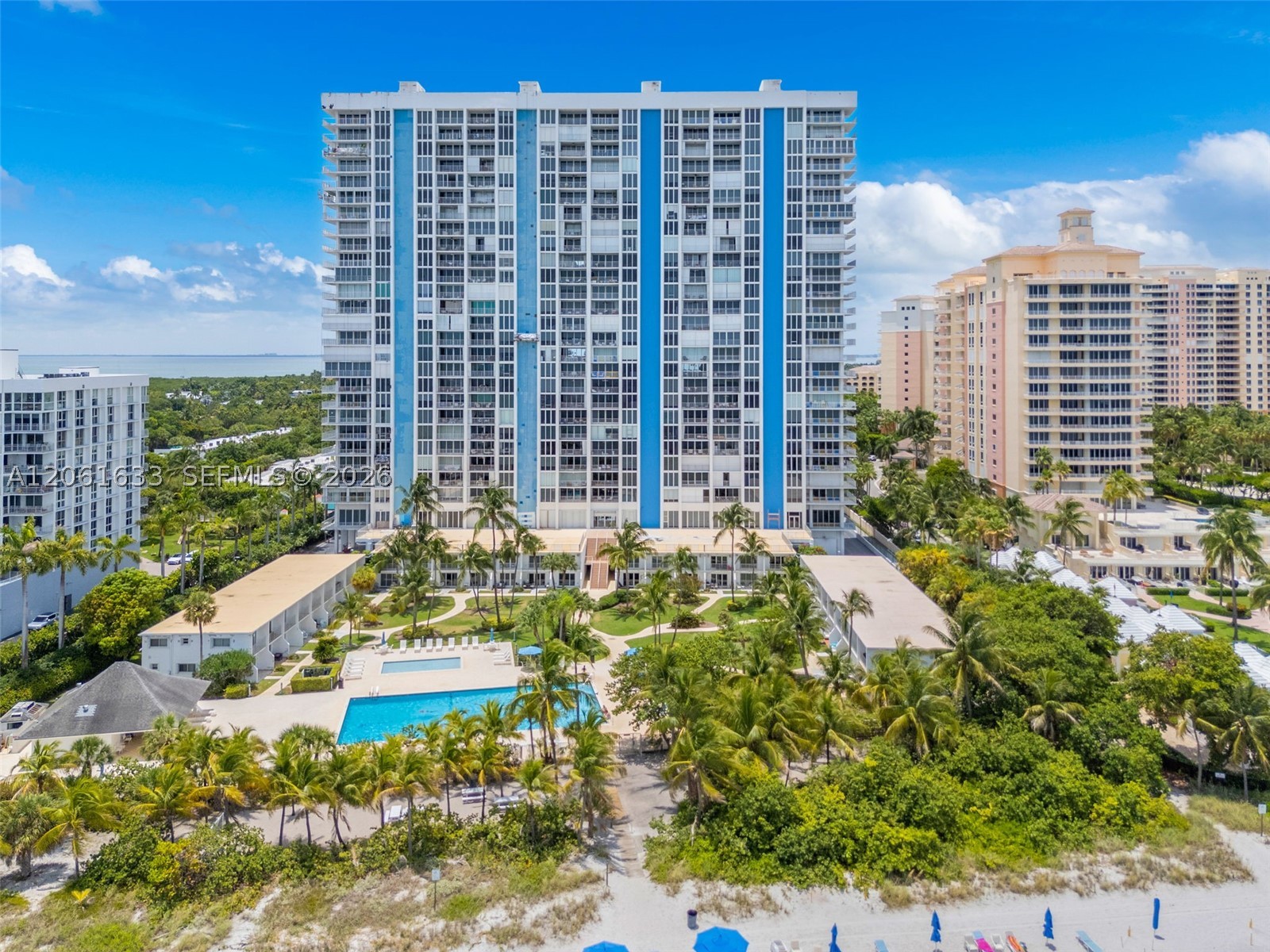 881 Ocean Dr #7H, Key Biscayne FL 33149