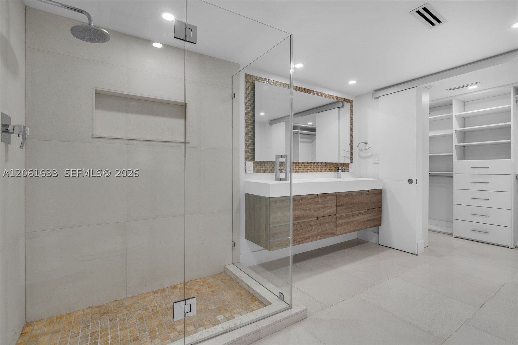 881 Ocean Dr #7H, Key Biscayne FL 33149