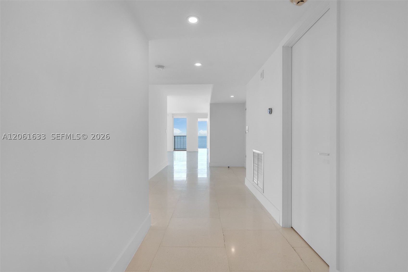 881 Ocean Dr #7H, Key Biscayne FL 33149