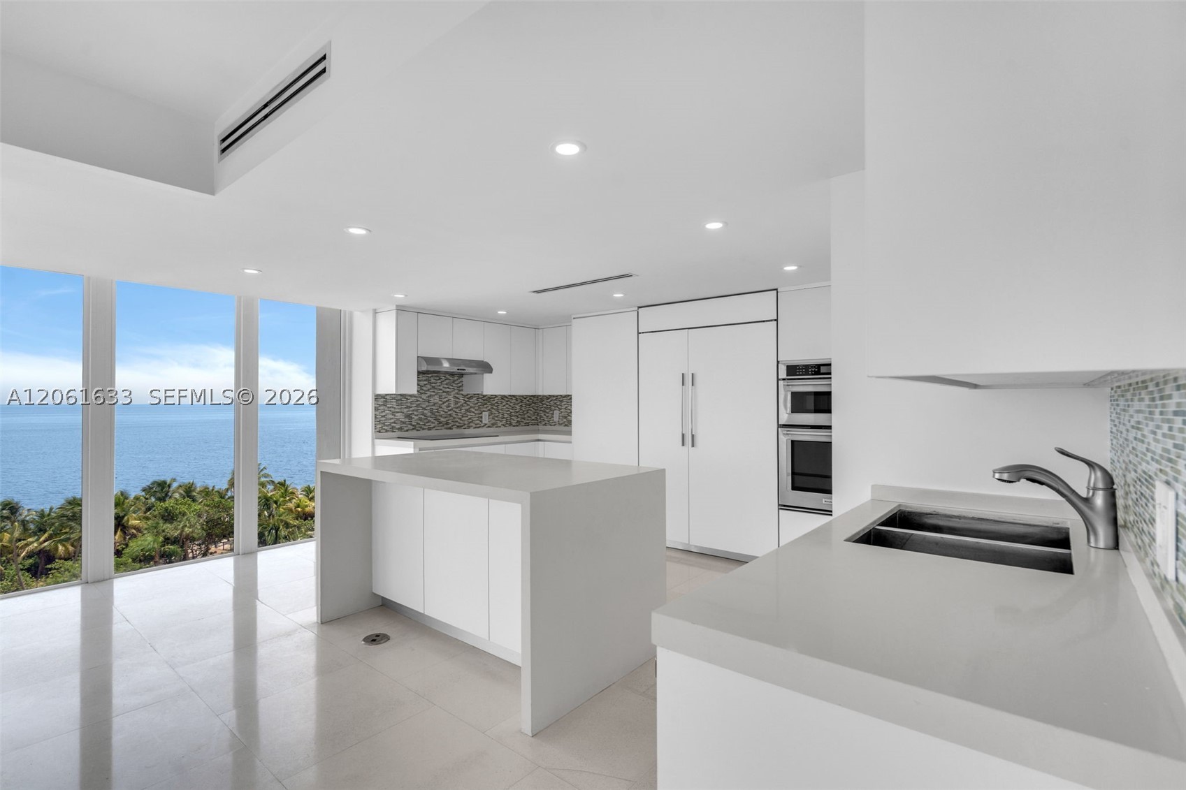 881 Ocean Dr #7H, Key Biscayne FL 33149
