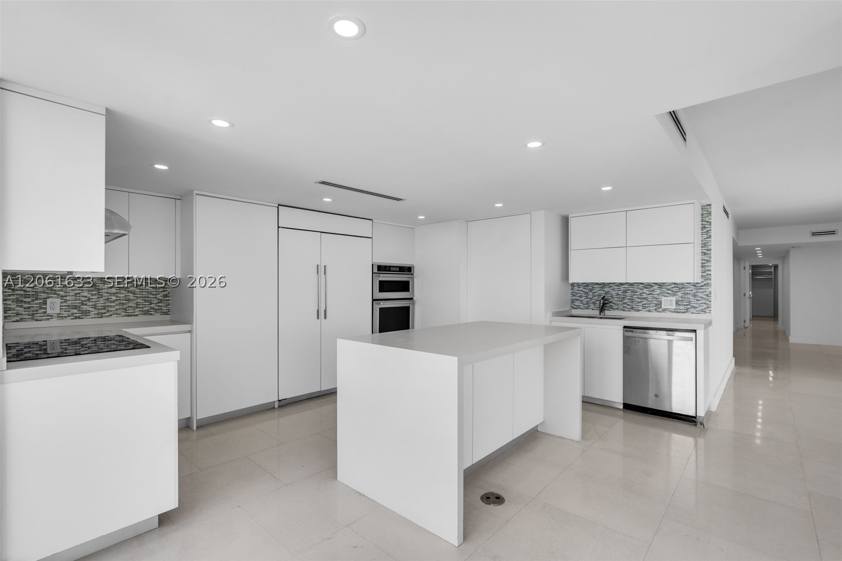 881 Ocean Dr #7H, Key Biscayne FL 33149