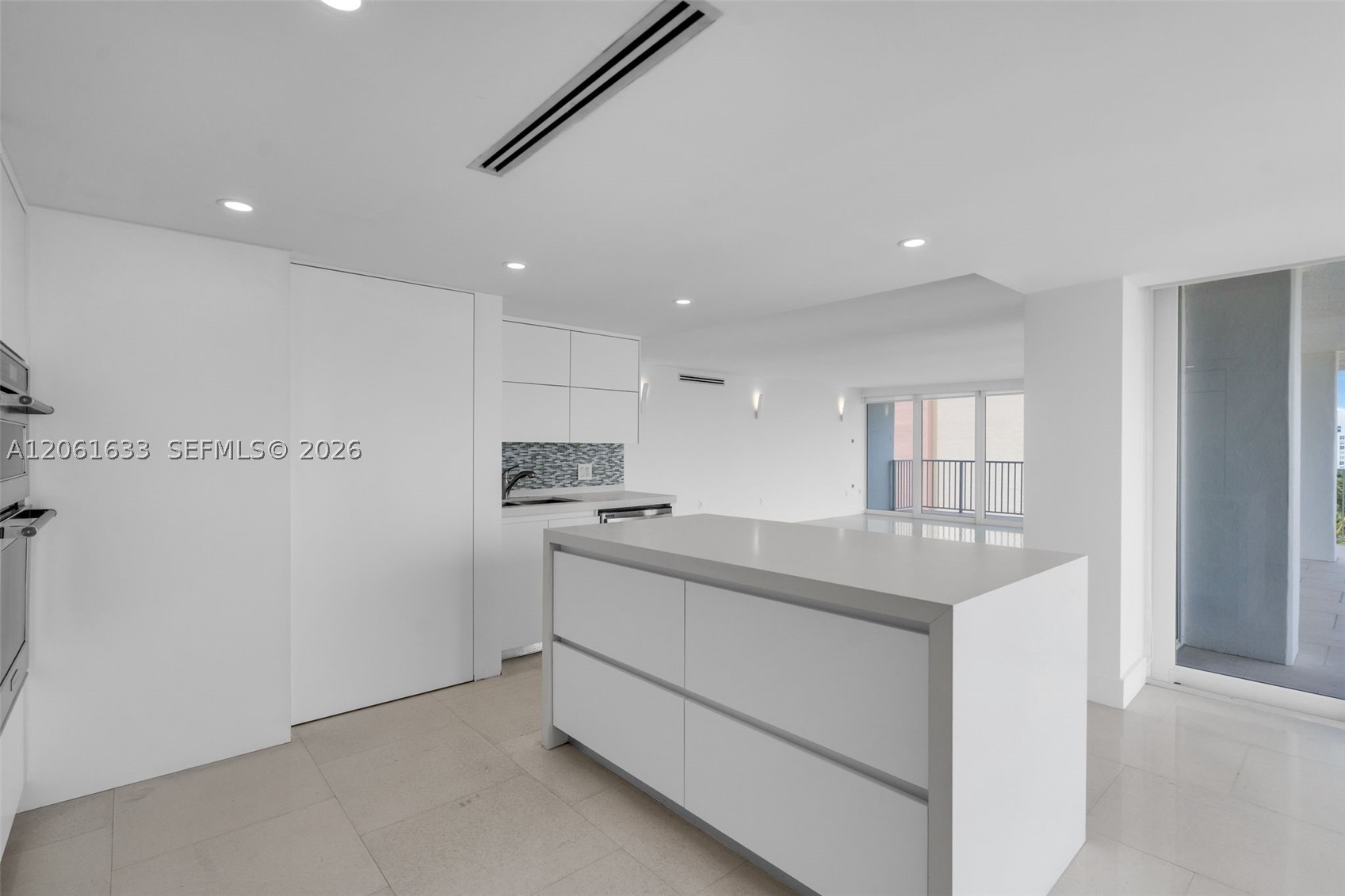 881 Ocean Dr #7H, Key Biscayne FL 33149