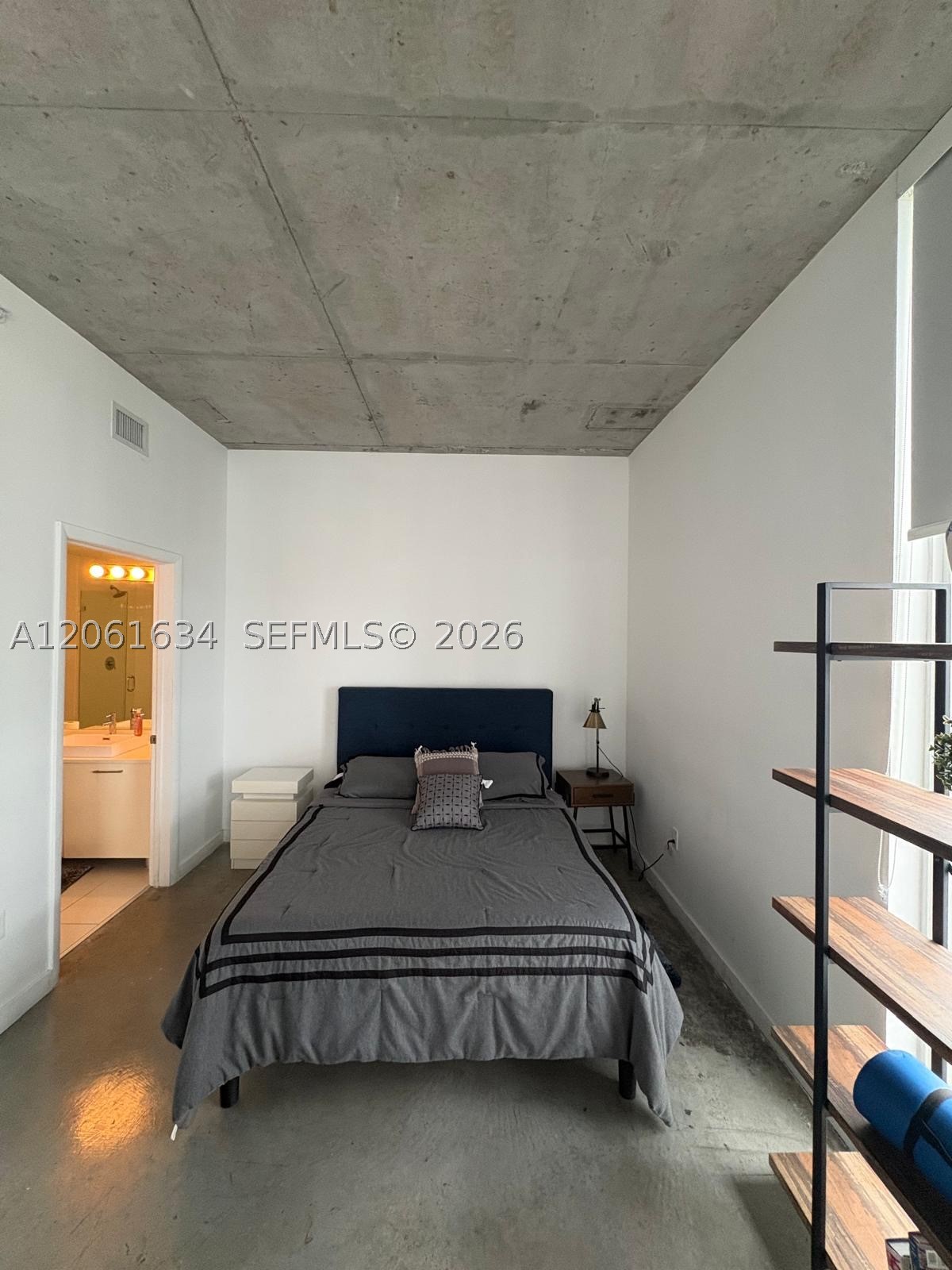 151 SE 1st St #3404, Miami FL 33131