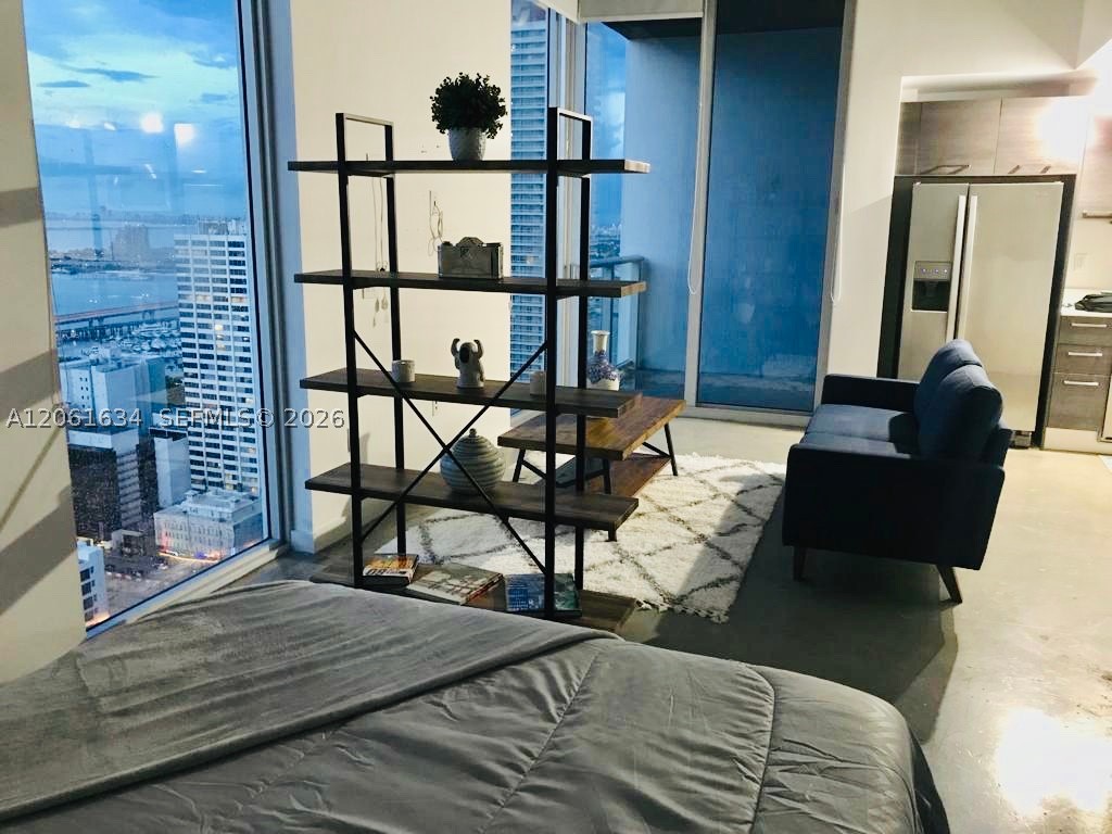 151 SE 1st St #3404, Miami FL 33131