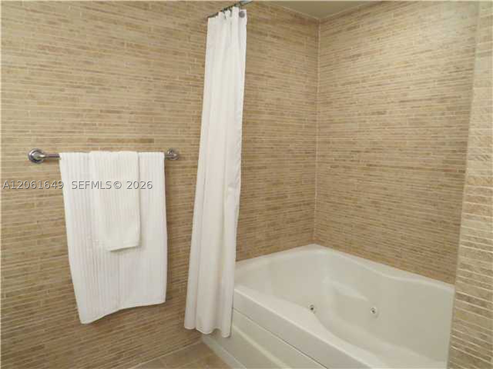 50 Biscayne Blvd #508, Miami FL 33132