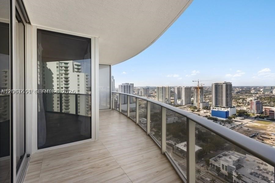 488 NE 18th St #3801, Miami FL 33132