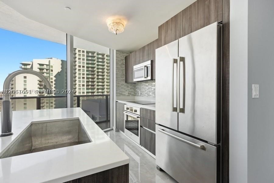 488 NE 18th St #3801, Miami FL 33132