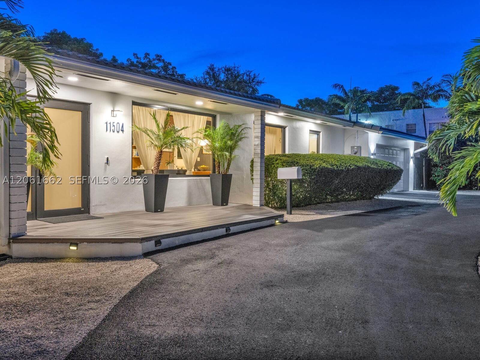 11504 NE 6th Ave, Biscayne Park FL 33161