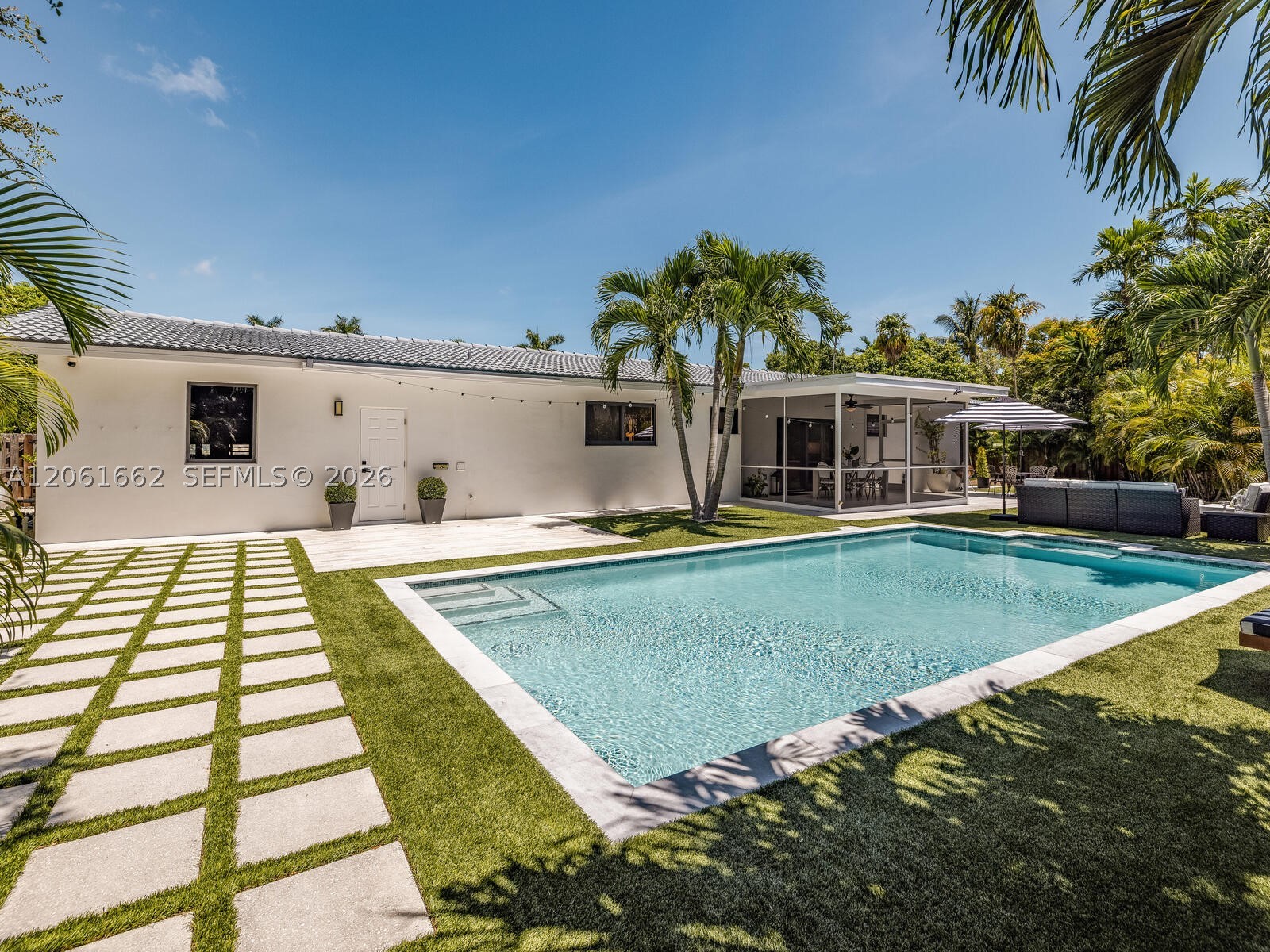 11504 NE 6th Ave, Biscayne Park FL 33161