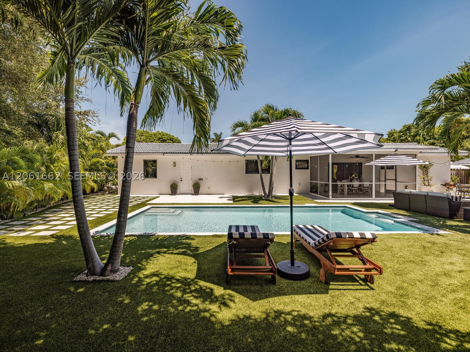 11504 NE 6th Ave, Biscayne Park FL 33161