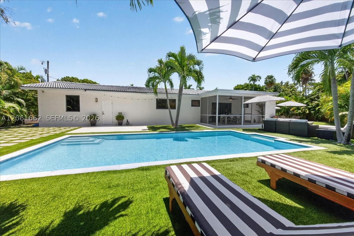 11504 NE 6th Ave, Biscayne Park FL 33161