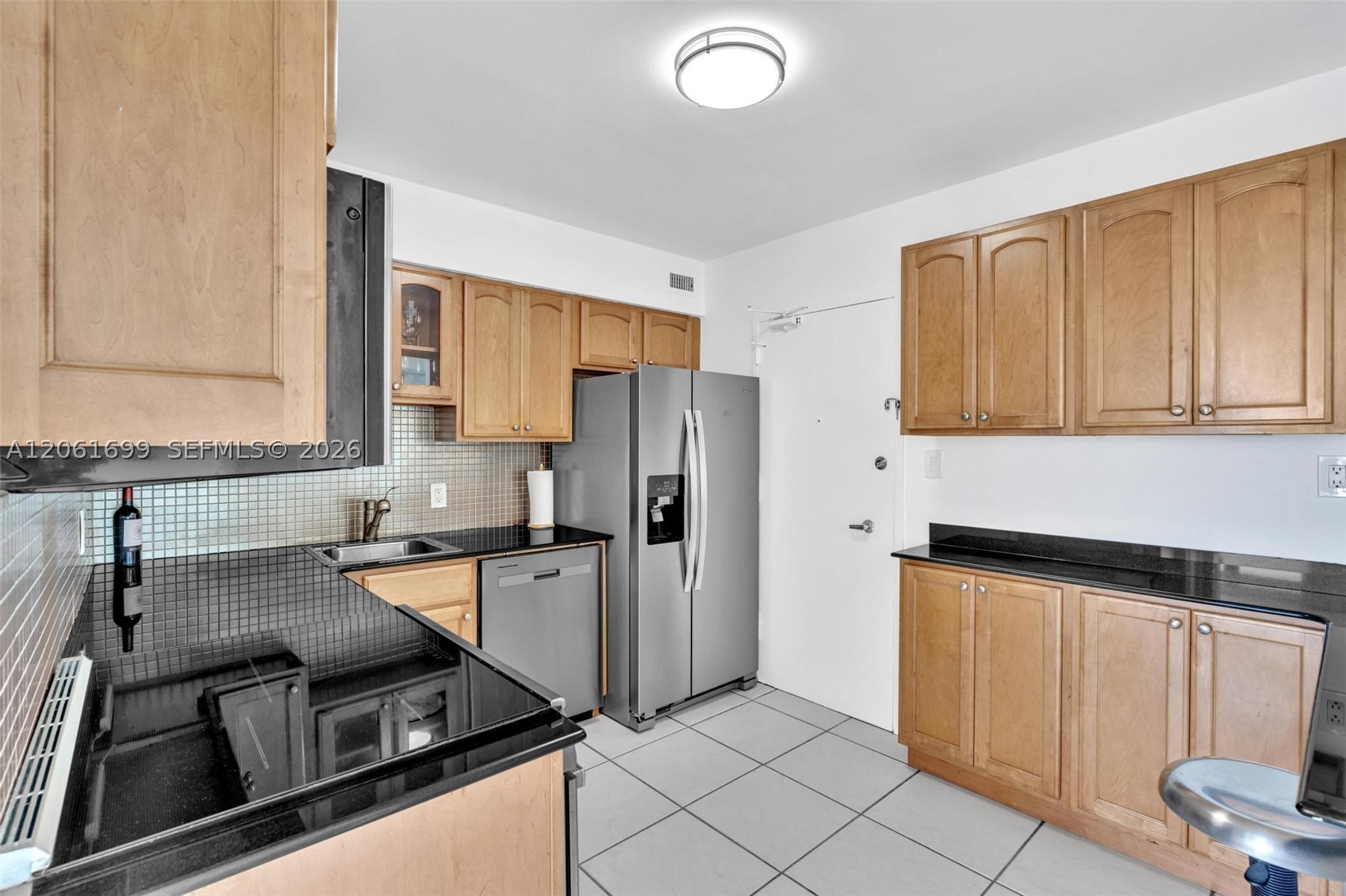 5161 Collins Ave #1017, Miami Beach FL 33140