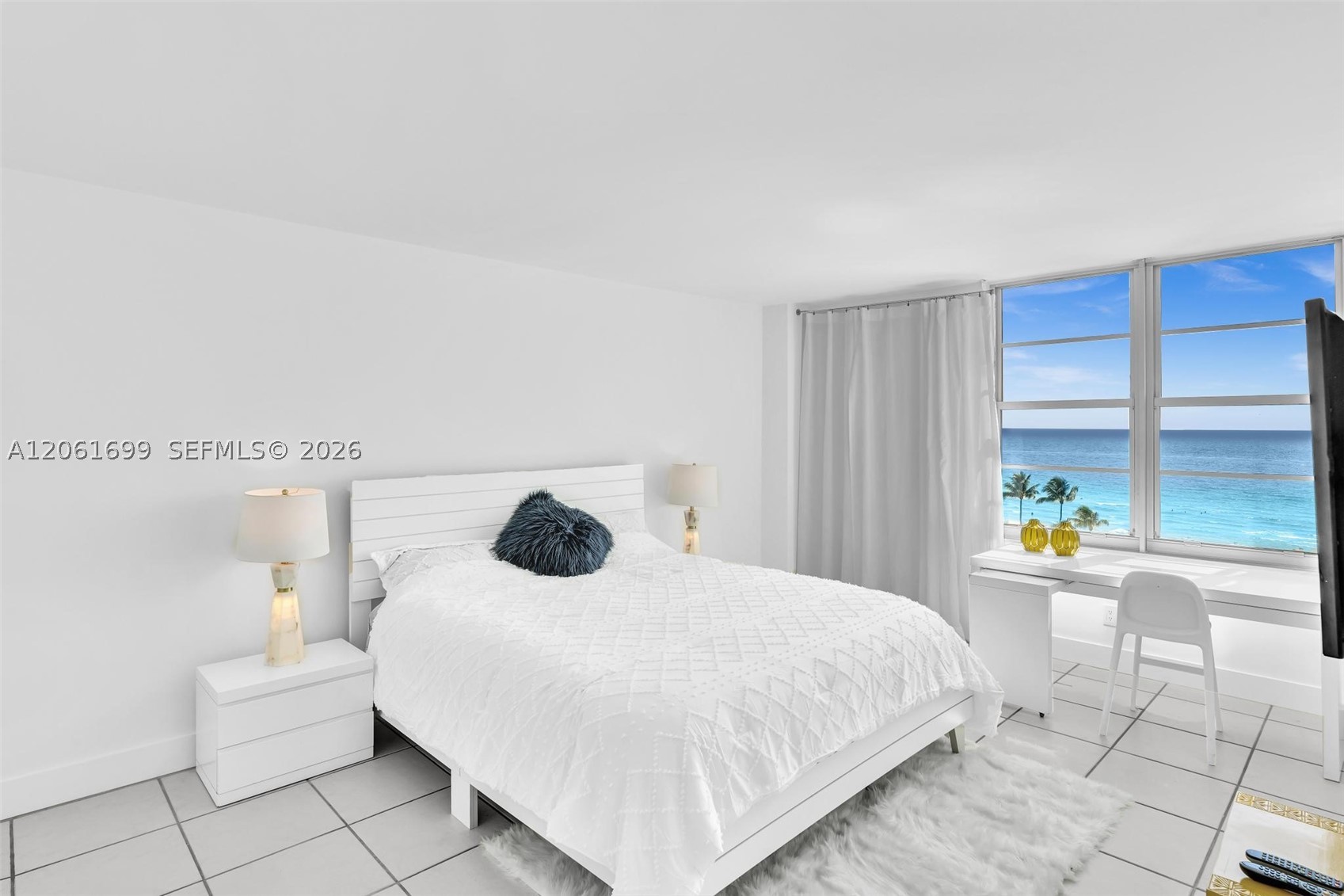 5161 Collins Ave #1017, Miami Beach FL 33140