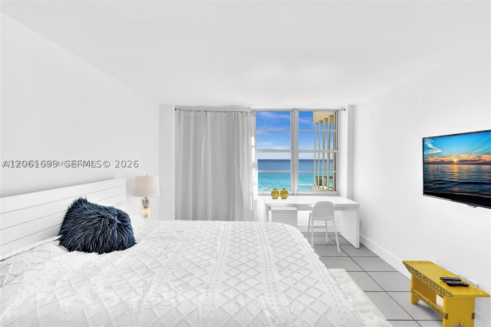 5161 Collins Ave #1017, Miami Beach FL 33140