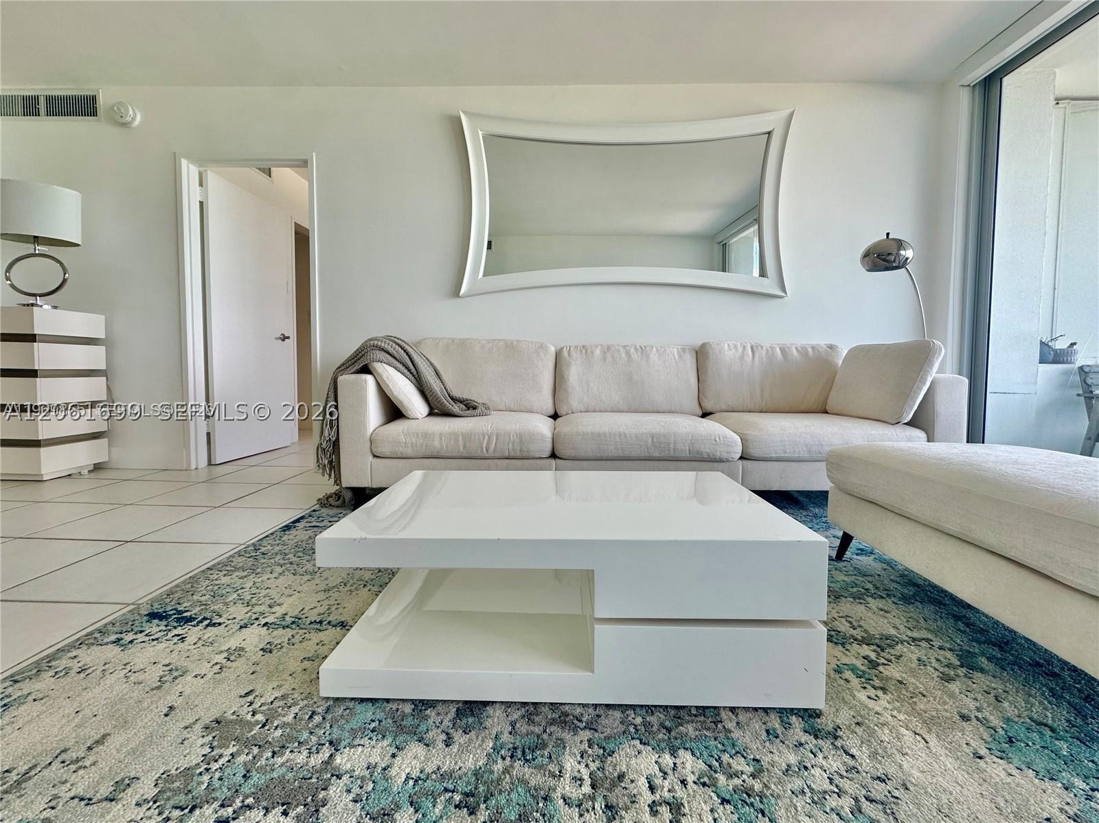 5161 Collins Ave #1017, Miami Beach FL 33140