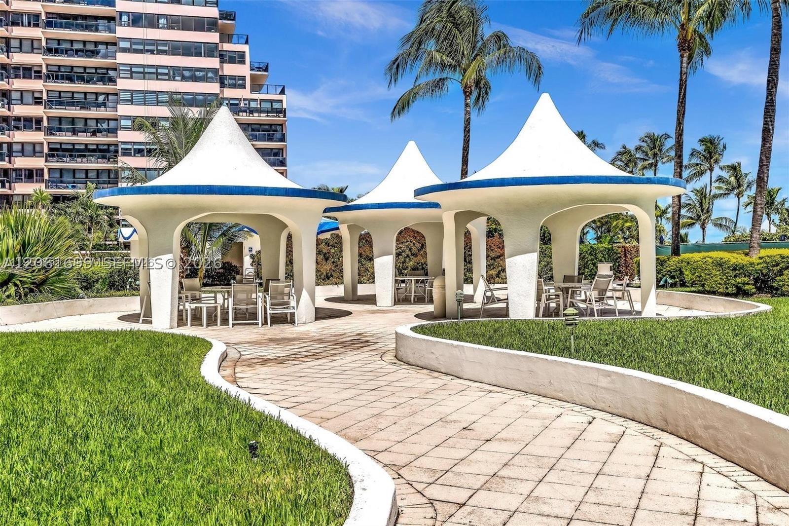 5161 Collins Ave #1017, Miami Beach FL 33140