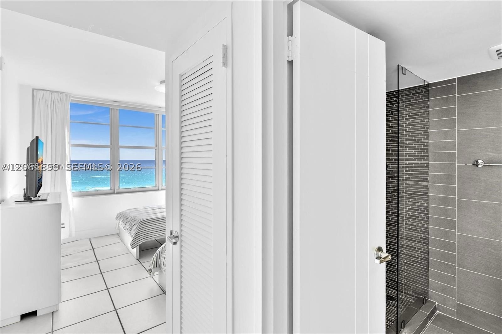 5161 Collins Ave #1017, Miami Beach FL 33140