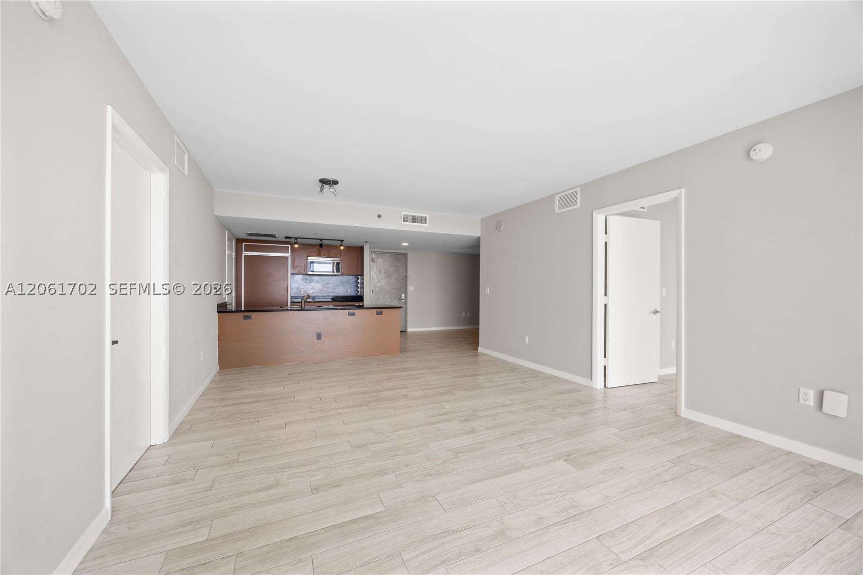 50 Biscayne Blvd #4706, Miami FL 33132