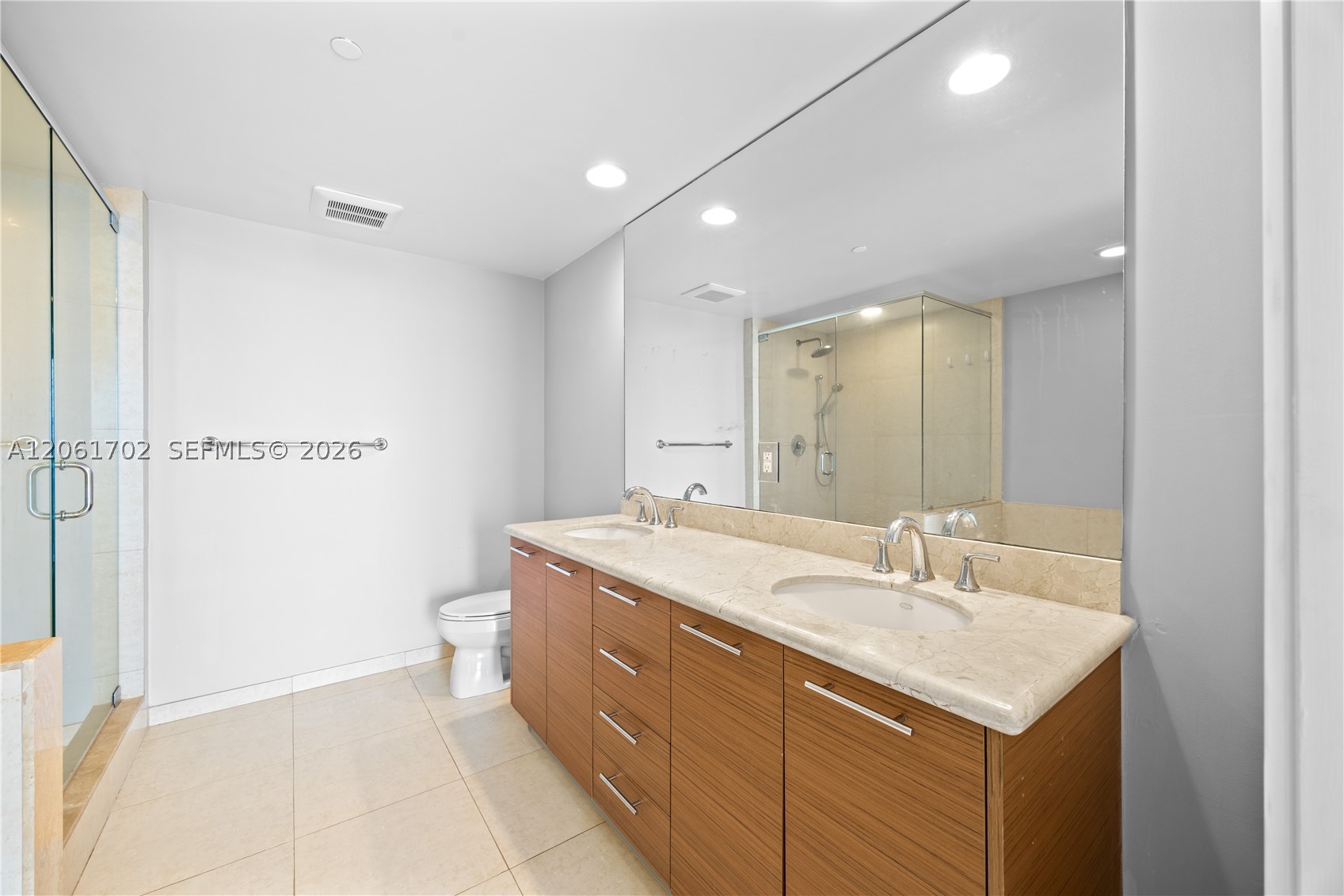 50 Biscayne Blvd #4706, Miami FL 33132