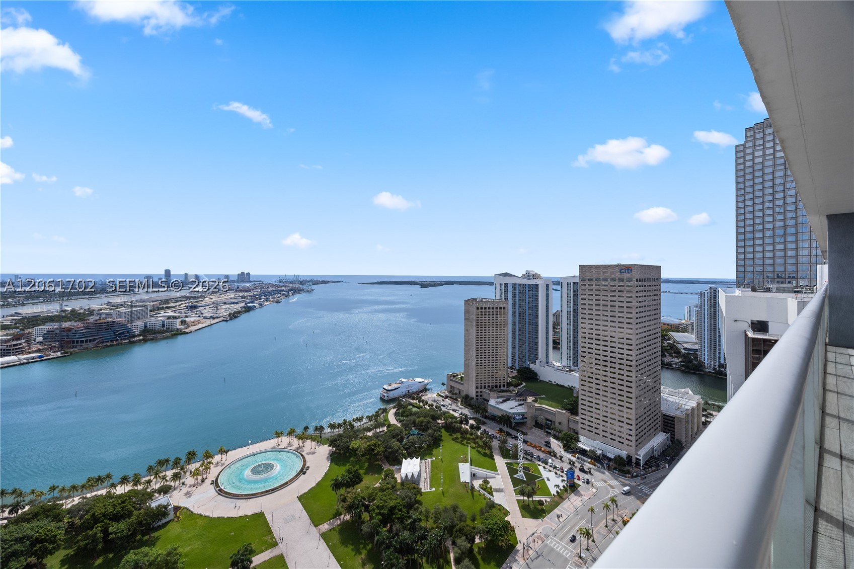 50 Biscayne Blvd #4706, Miami FL 33132