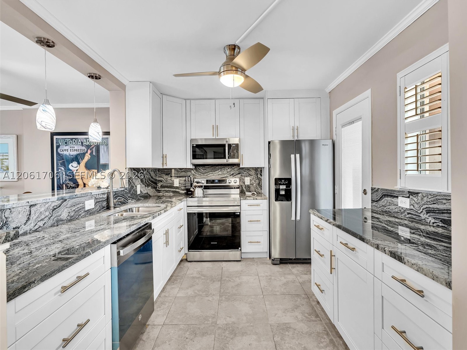 201 SE 11th Ter #303, Dania Beach FL 33004