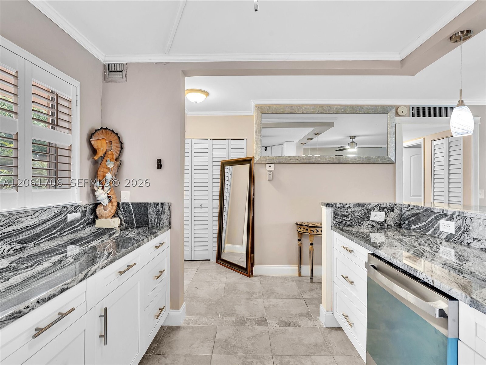 201 SE 11th Ter #303, Dania Beach FL 33004