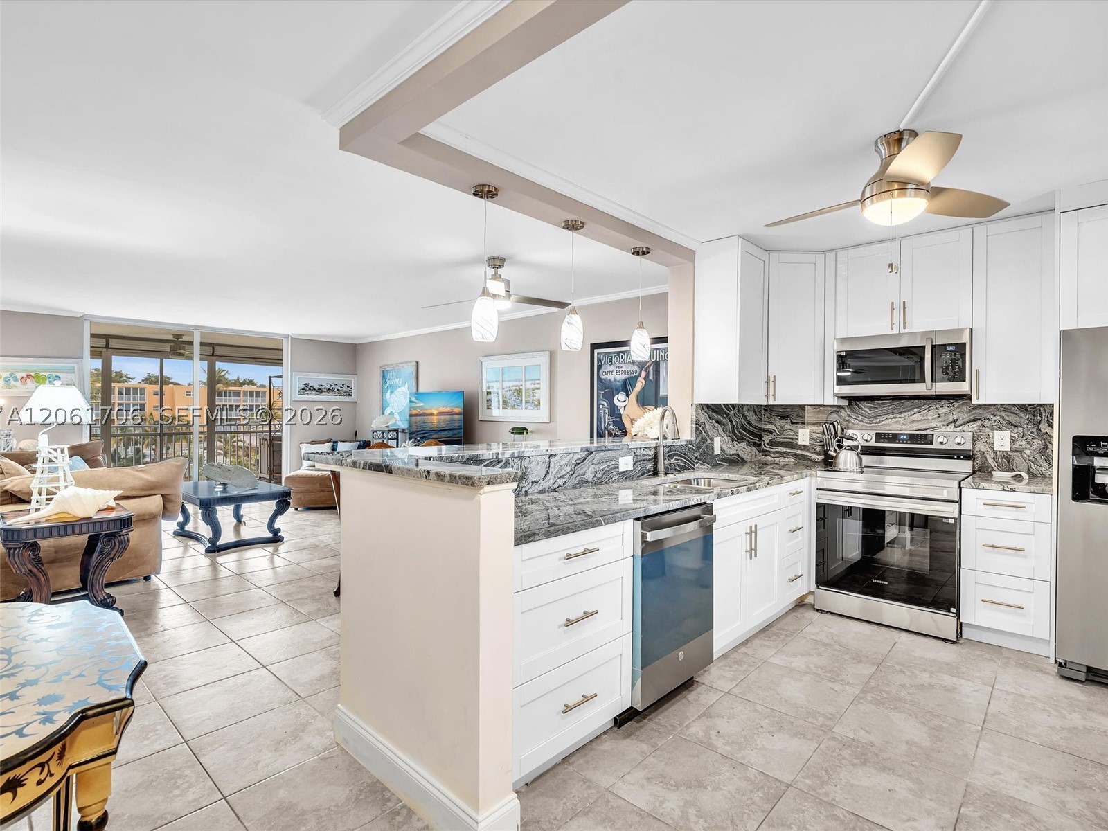201 SE 11th Ter #303, Dania Beach FL 33004