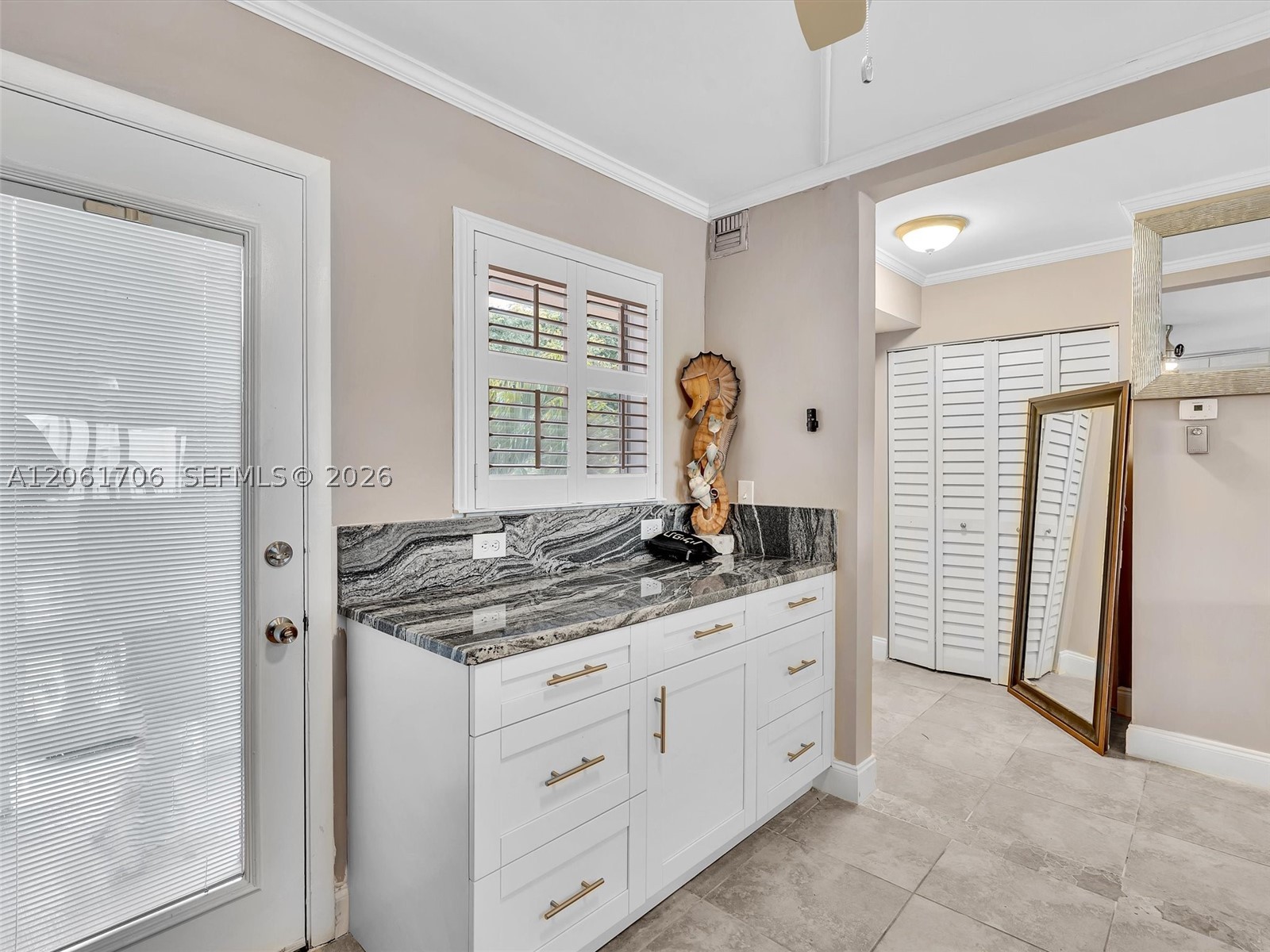 201 SE 11th Ter #303, Dania Beach FL 33004