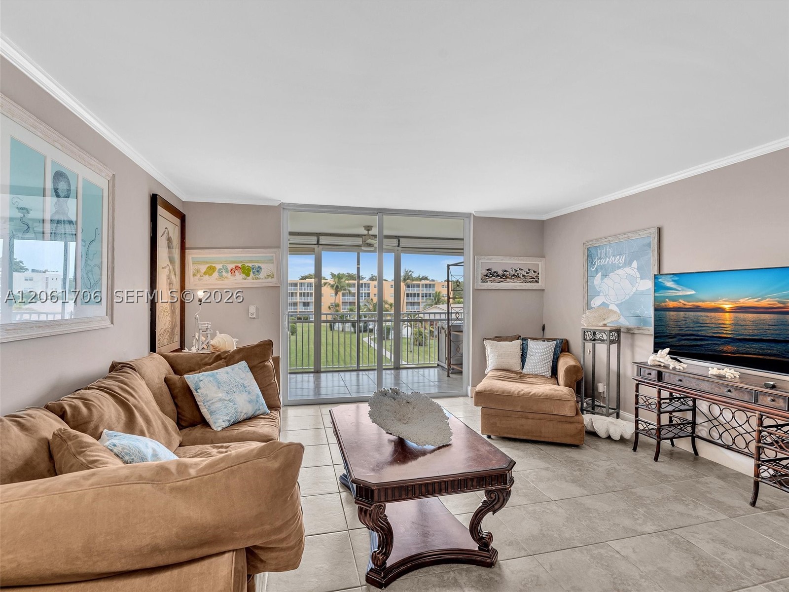201 SE 11th Ter #303, Dania Beach FL 33004
