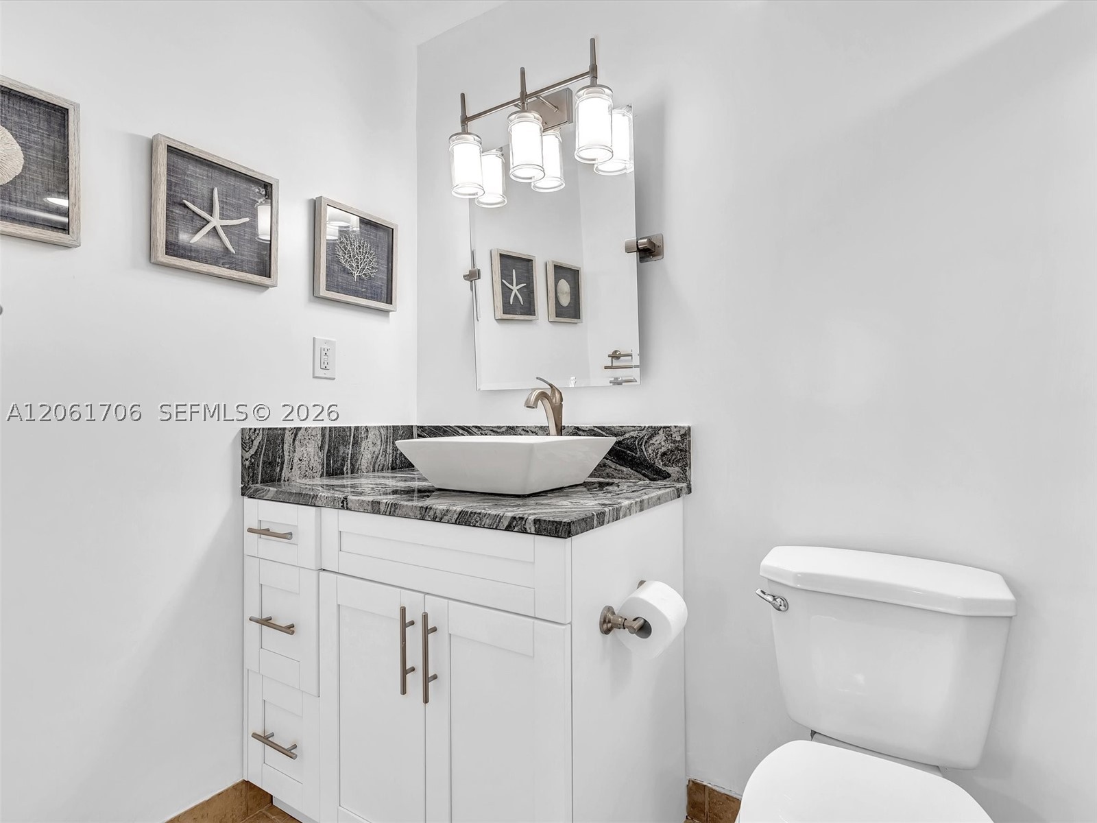 201 SE 11th Ter #303, Dania Beach FL 33004