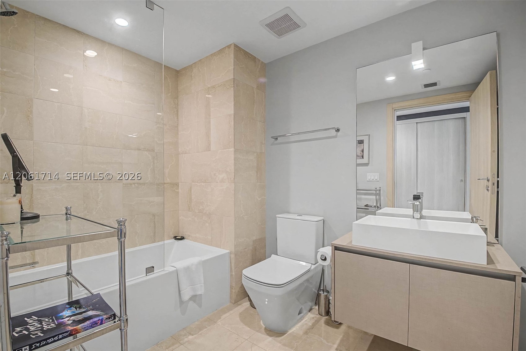 1000 Brickell Plz #2912, Miami FL 33131