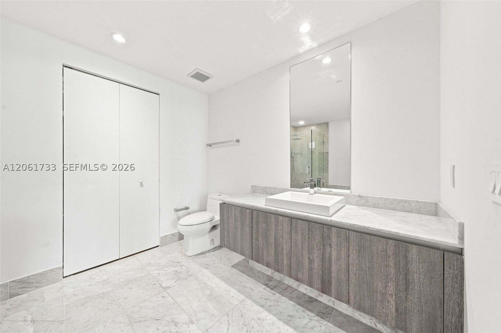801 S Miami Ave #2502, Miami FL 33130