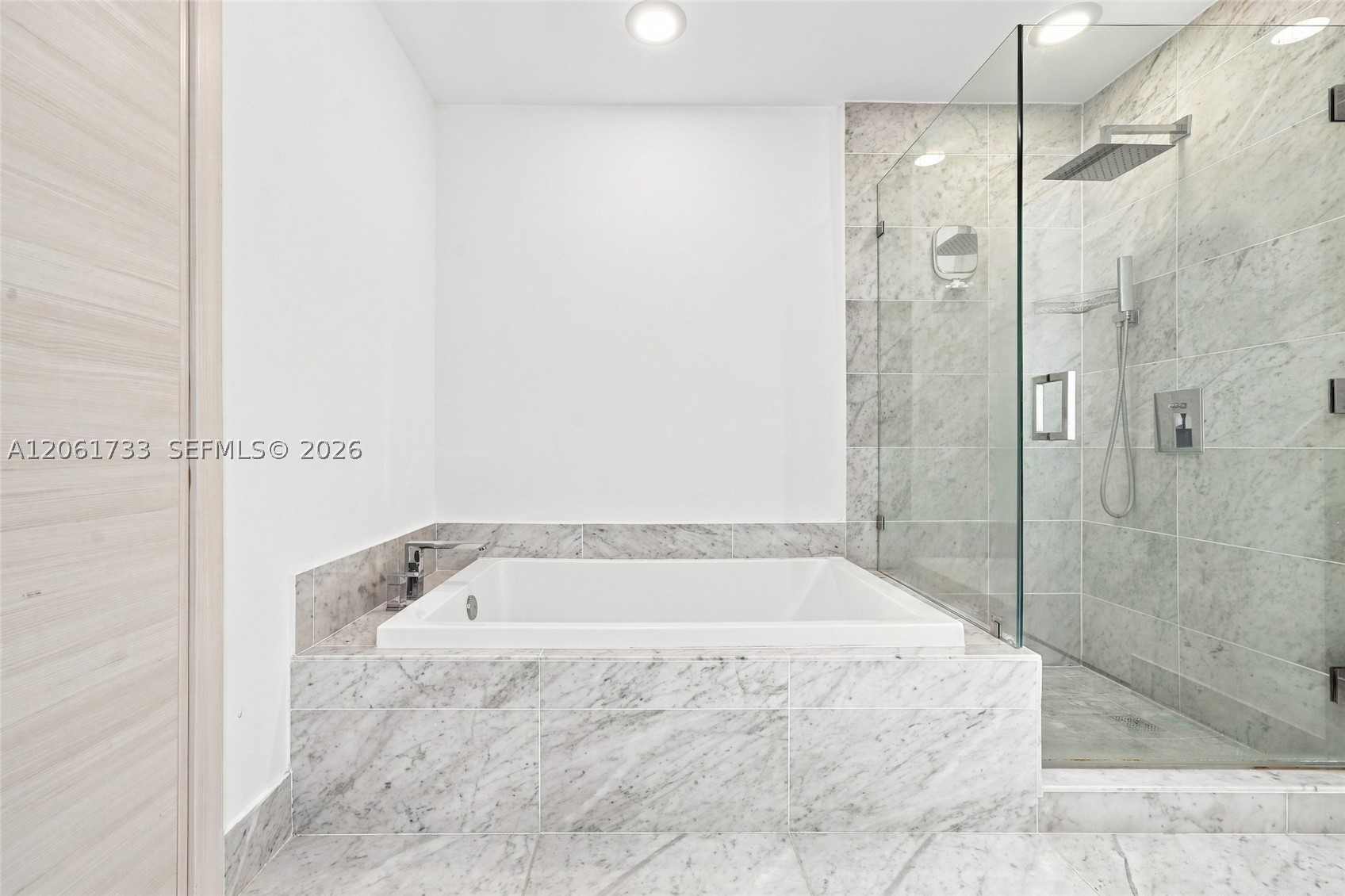 801 S Miami Ave #2502, Miami FL 33130