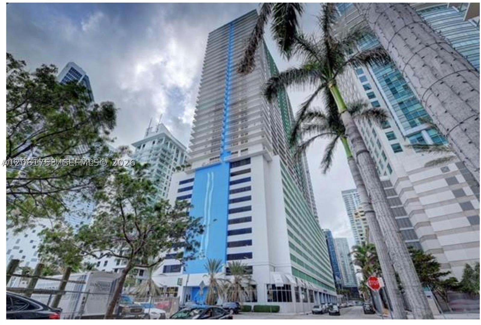 1200 Brickell Bay Dr #1822, Miami FL 33131