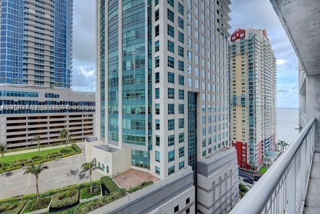 1200 Brickell Bay Dr #1822, Miami FL 33131