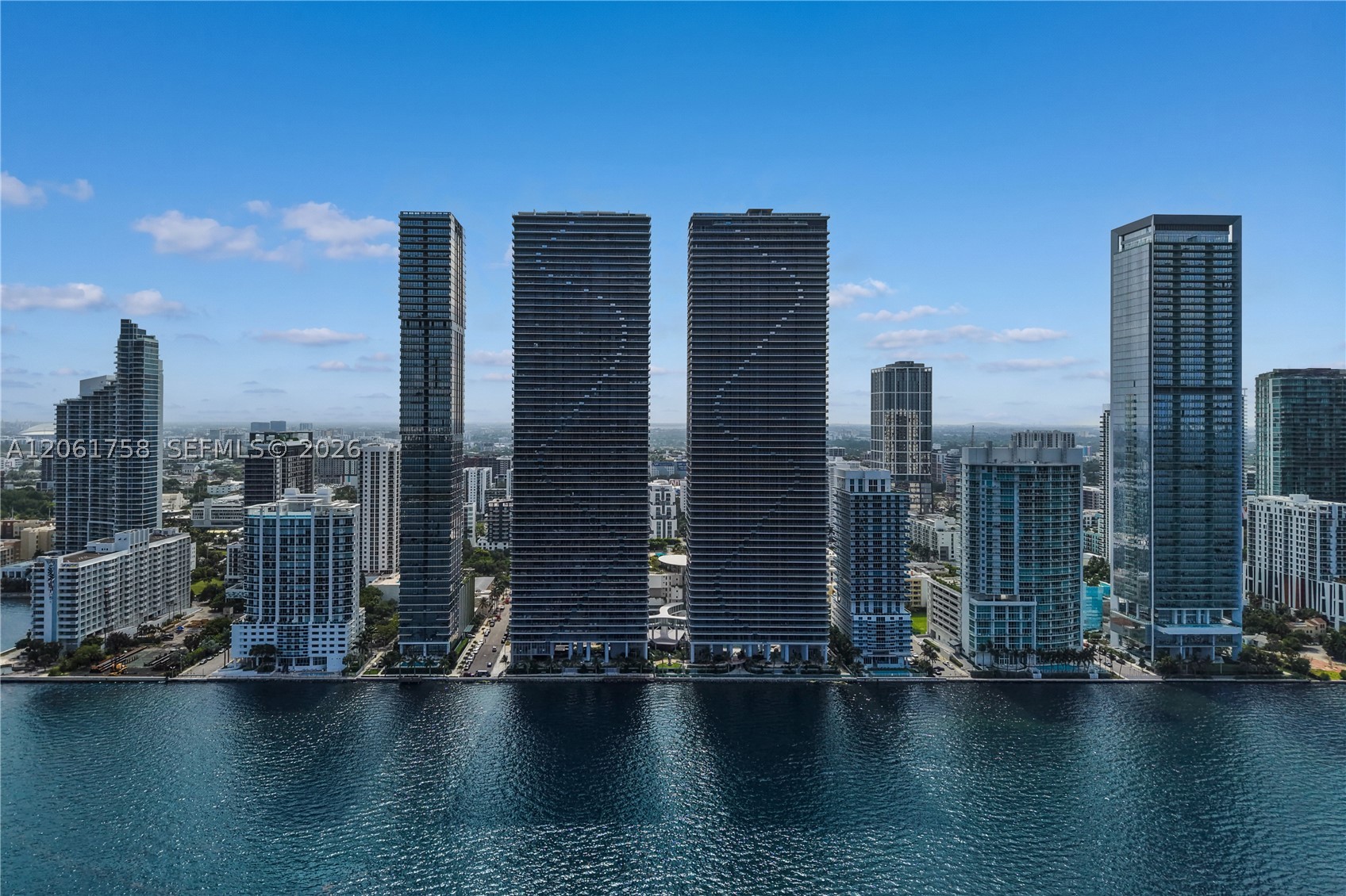700 NE 24th St #PH-5902, Miami FL 33137