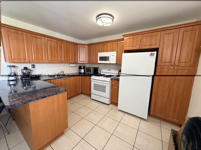 465 S Royal Poinciana Blvd #9B, Miami Springs FL 33166