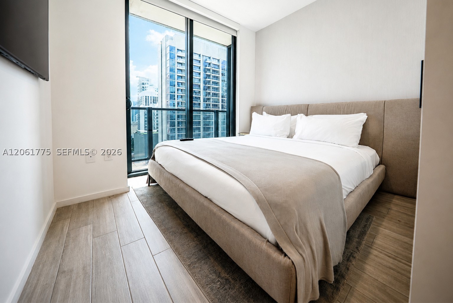 398 NE 5th St #1615, Miami FL 33132