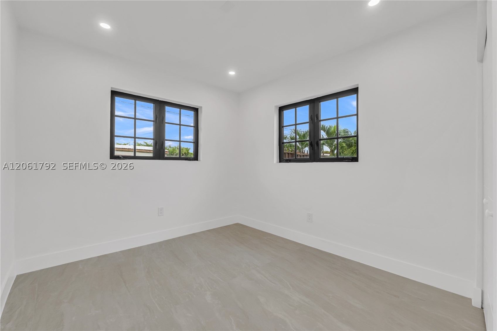 2000 SW 84th Ave, Miami FL 33155